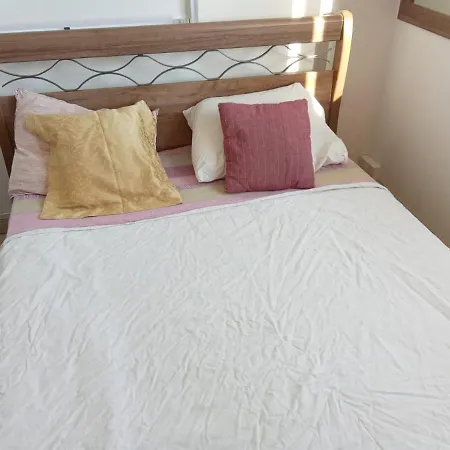 2 Bedroom With View Of Διαμέρισμα Λάρνακα