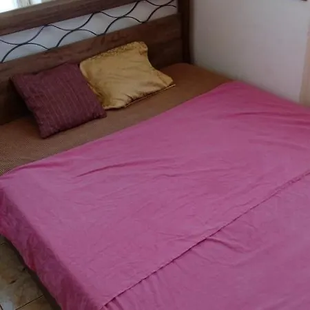 2 Bedroom With View Of *